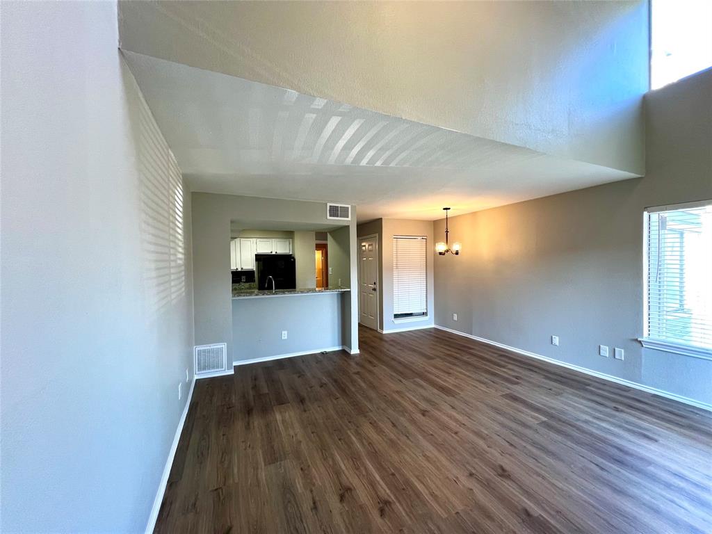 9807 Walnut Street 201 Property Photo 9