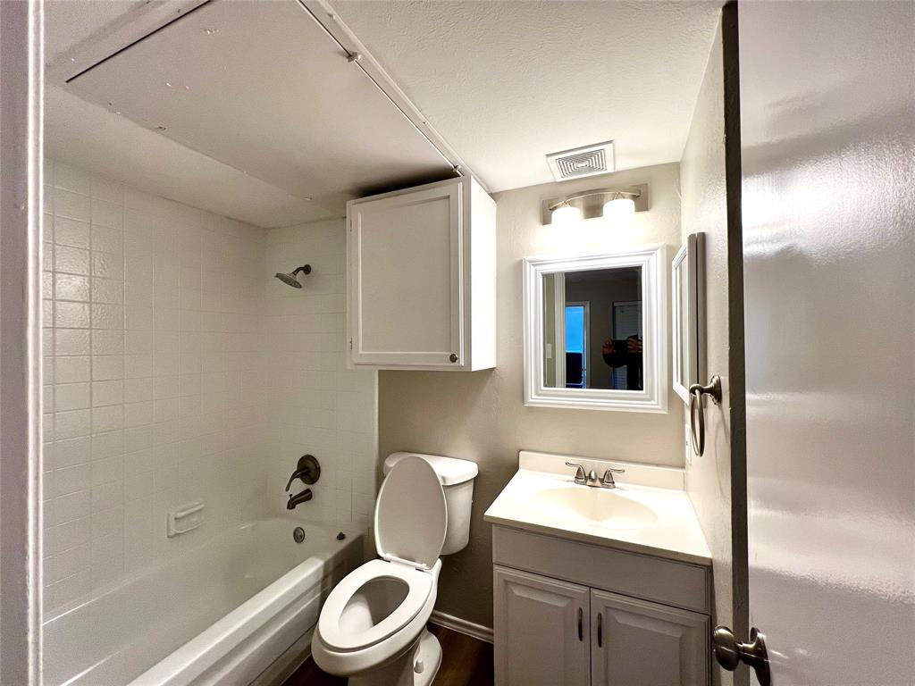 9807 Walnut Street 201 Property Photo 12