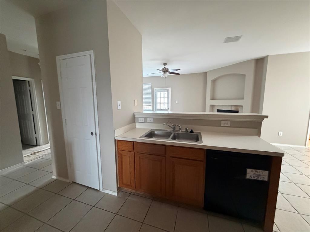 1520 Streams Way Property Photo 9