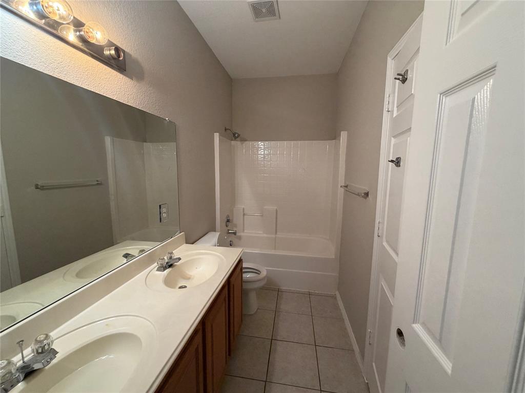 1520 Streams Way Property Photo 14