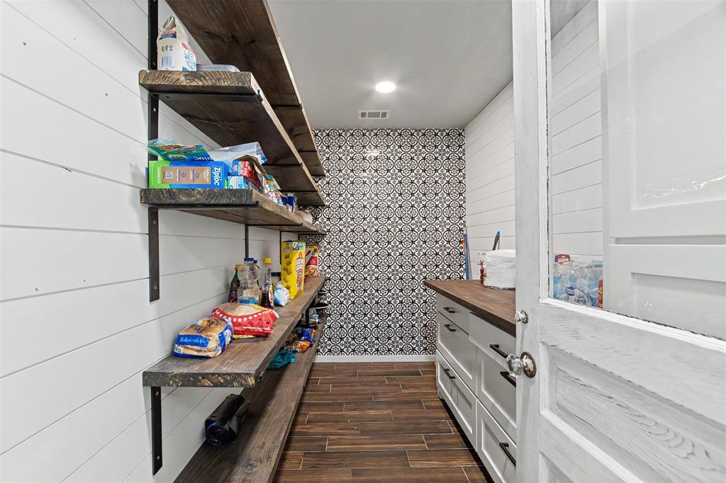 3801 Quail Run Property Photo 22