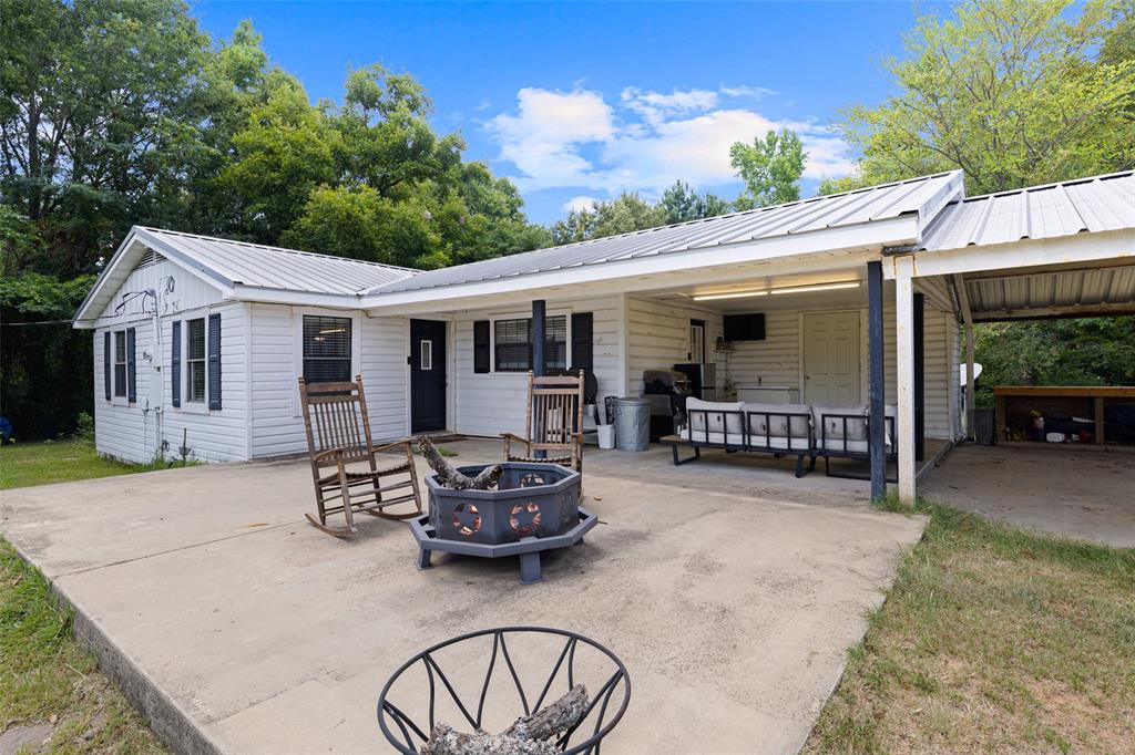 11932 Wisteria Property Photo 1
