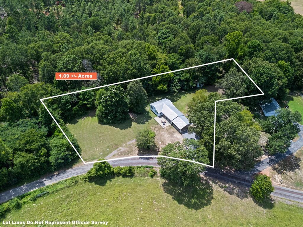 11932 Wisteria Property Photo 3