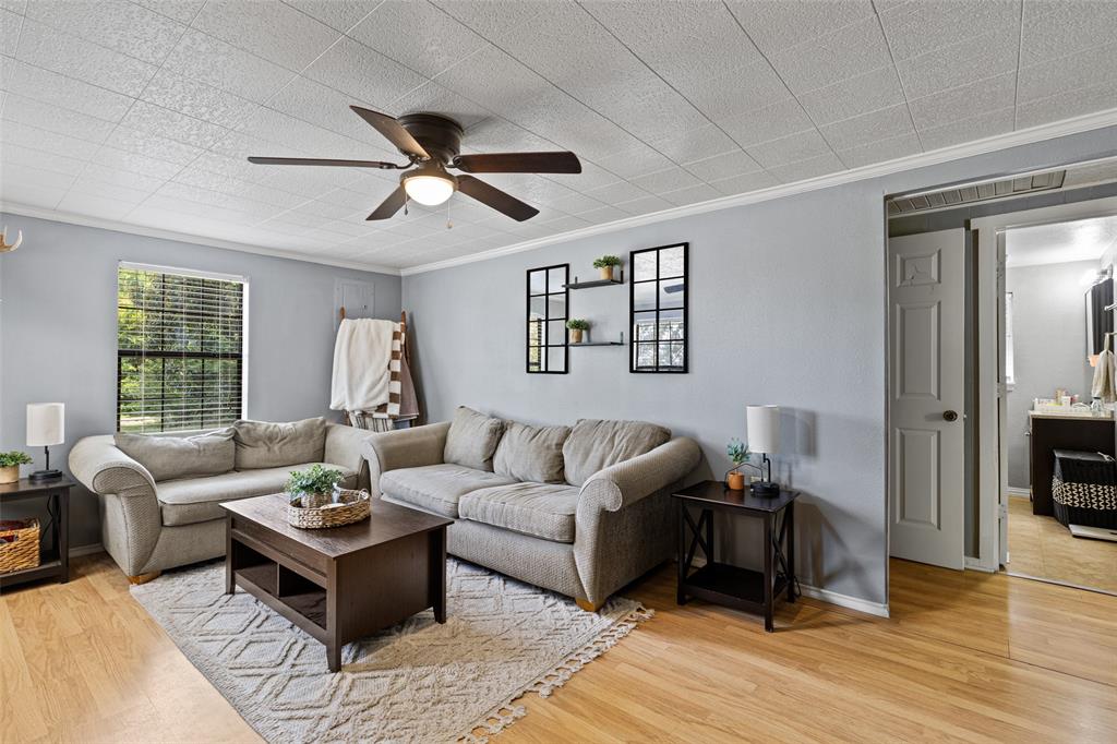 11932 Wisteria Property Photo 9
