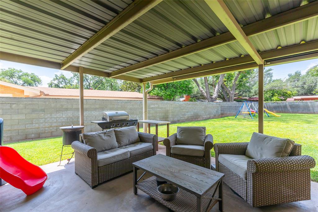 1518 Elmwood Drive Property Photo 33