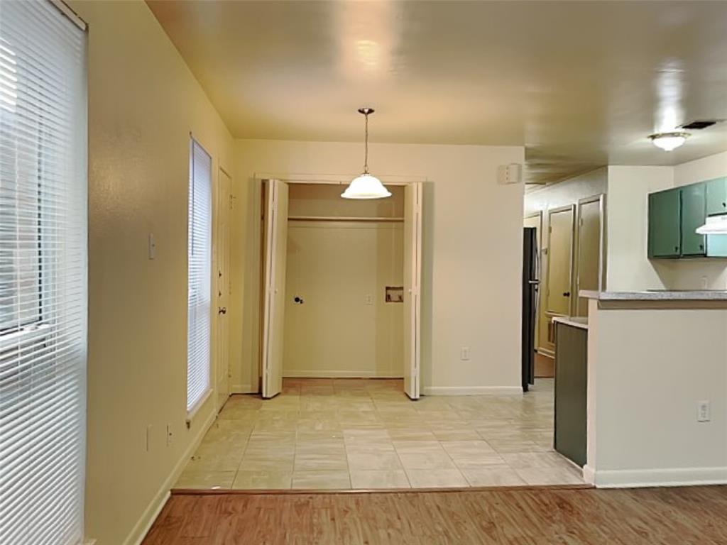 2955 Loving Avenue Property Photo 10
