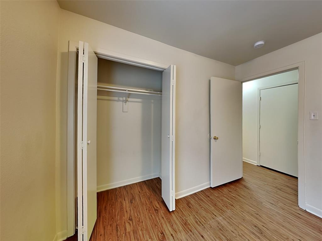 2955 Loving Avenue Property Photo 13