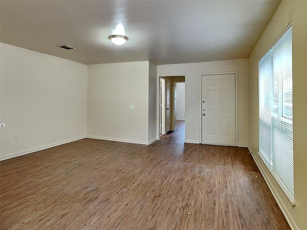 2955 Loving Avenue Property Photo 20