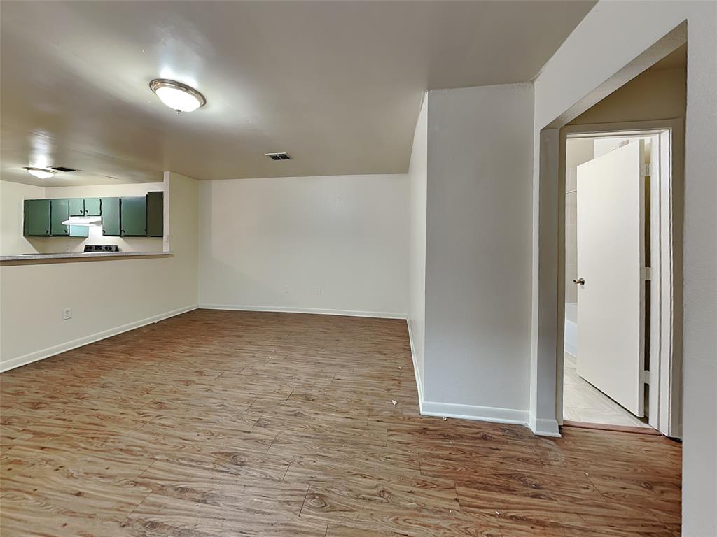 2955 Loving Avenue Property Photo 22