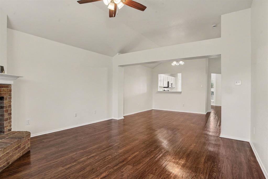 115 Windsor Property Photo 3