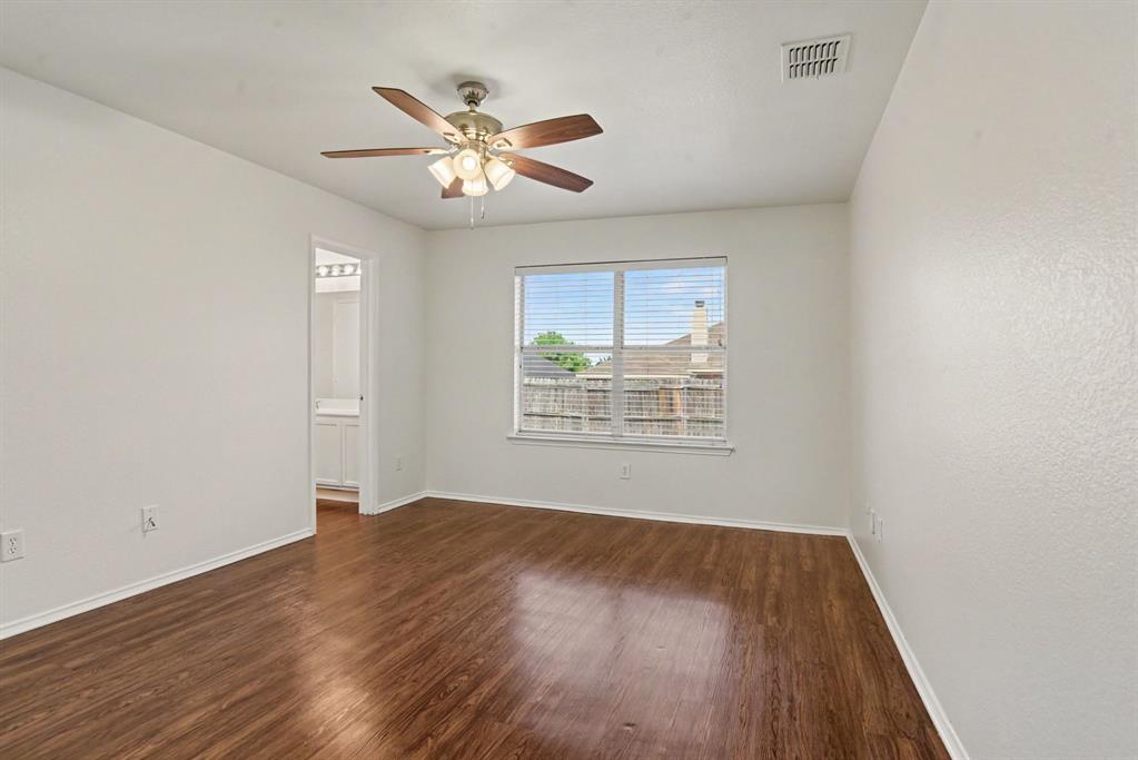 115 Windsor Property Photo 10