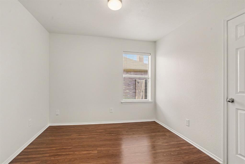 115 Windsor Property Photo 13
