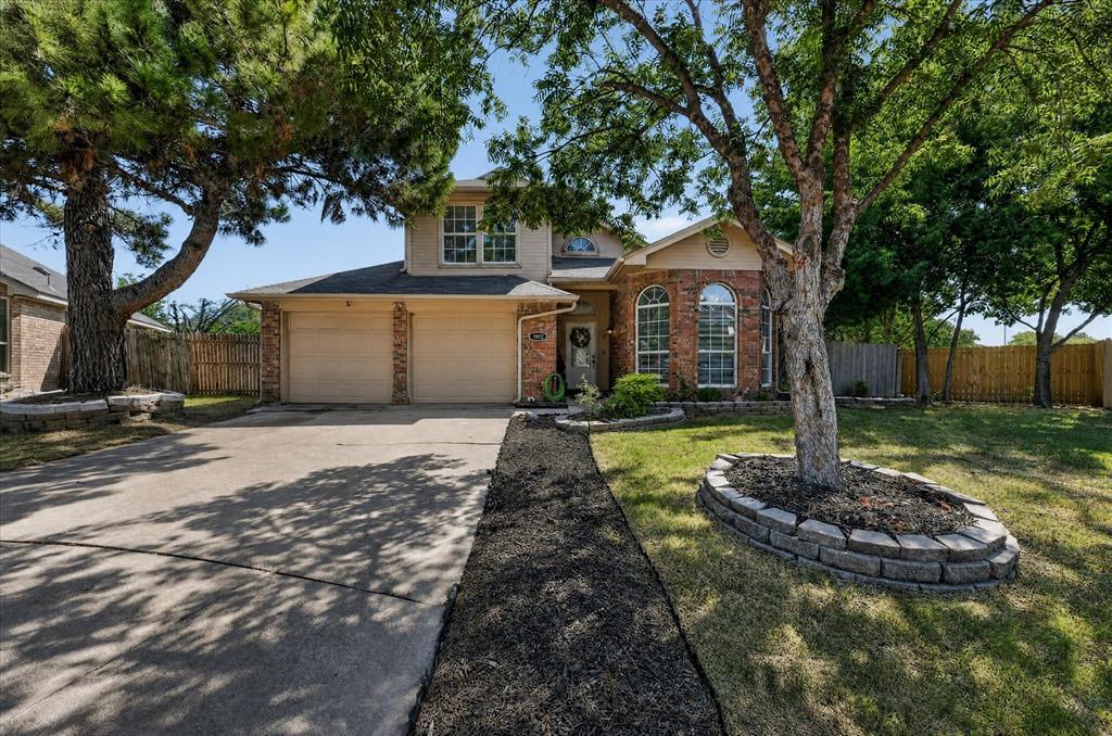 1912 Stallion Court Property Photo 1
