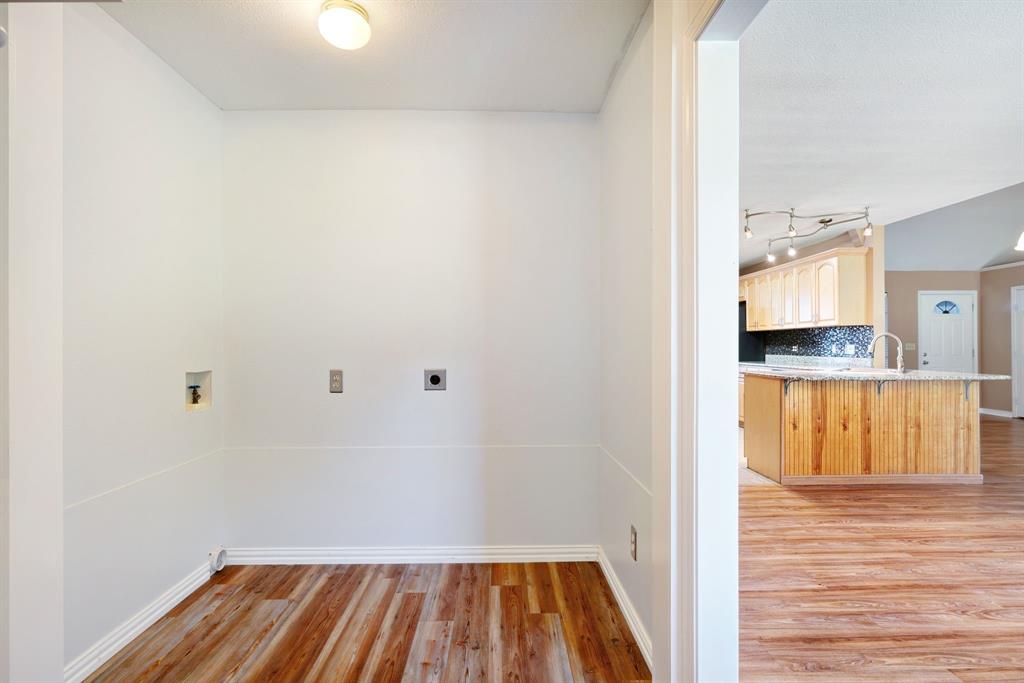 329 Helena Drive Property Photo 17