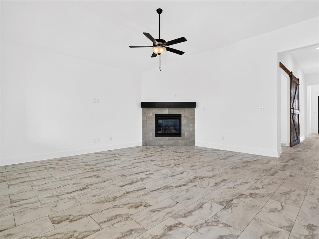942 Lawless Lane Property Photo 13