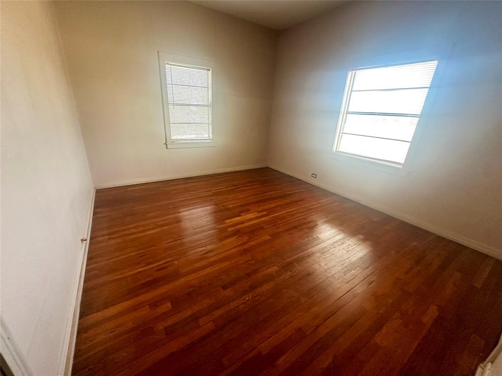 1117-1121 S Washington Property Photo 12