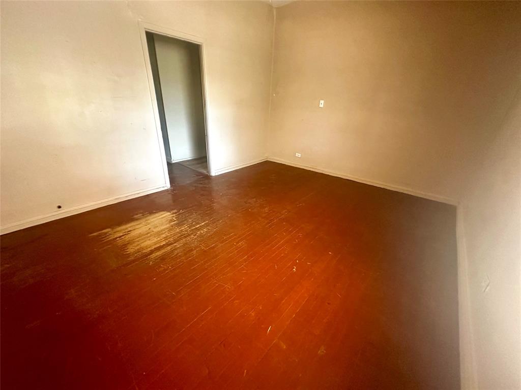1117-1121 S Washington Property Photo 14