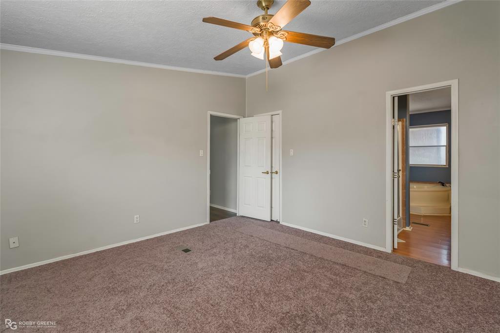 413 Glen Harbor Property Photo 19
