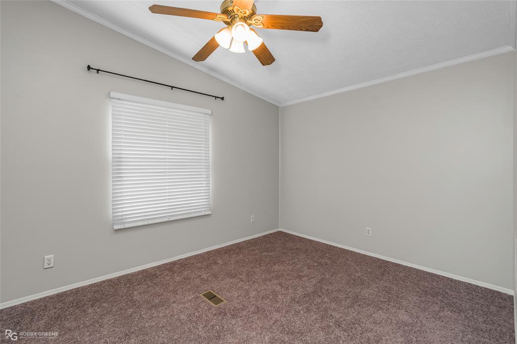 413 Glen Harbor Property Photo 25