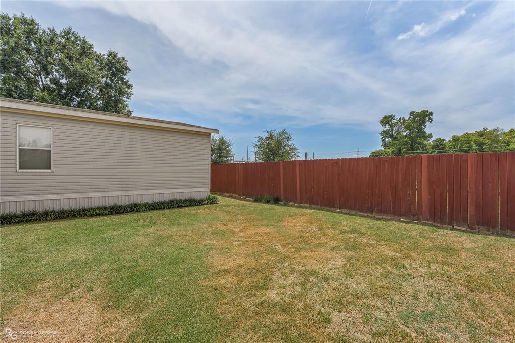 413 Glen Harbor Property Photo 28