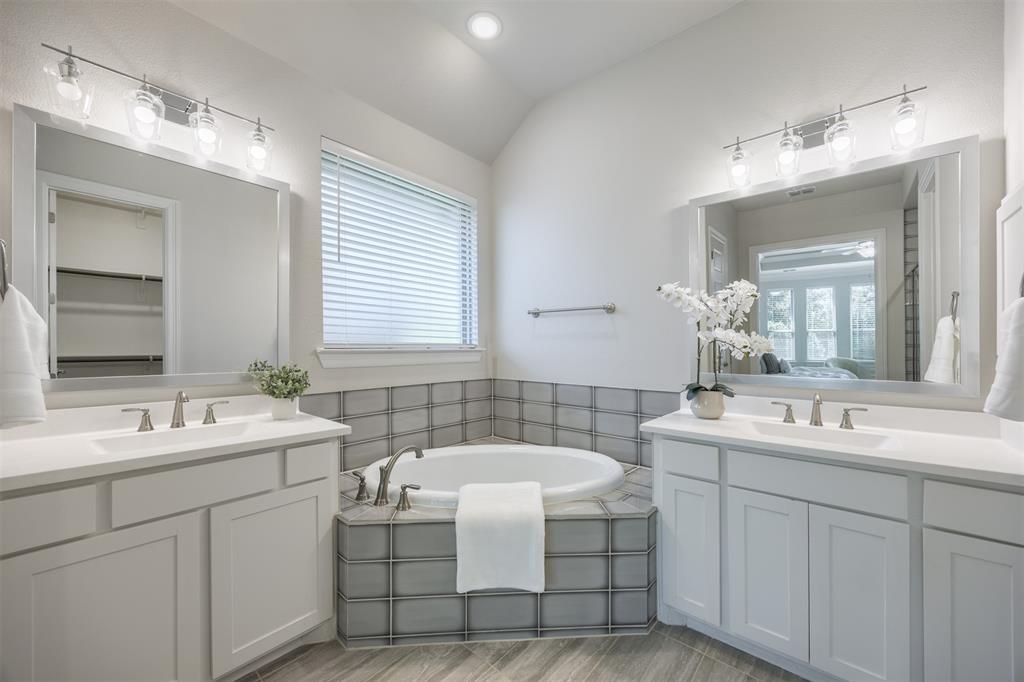 15688 Tea Tree Road Property Photo 19