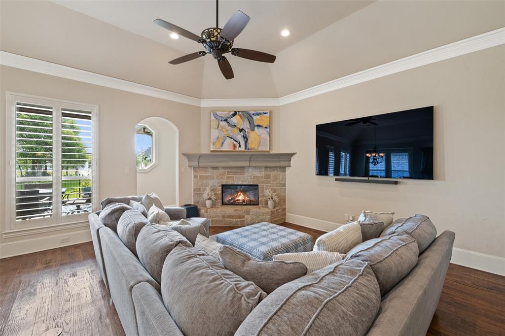 121 Montgomery Drive Property Photo 2