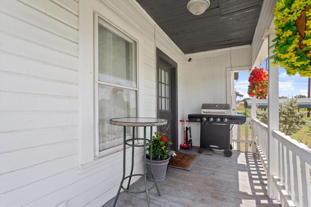 102 Brookshire Property Photo 4
