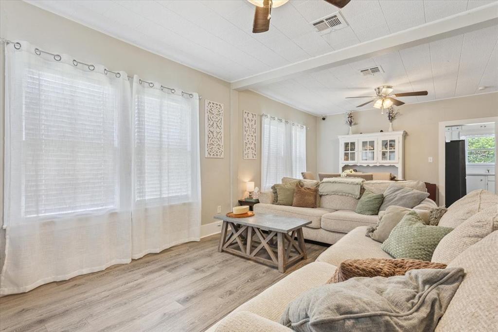 102 Brookshire Property Photo 7