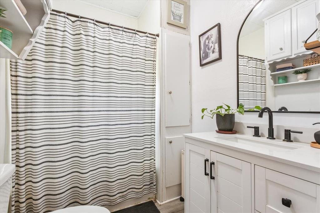 102 Brookshire Property Photo 16