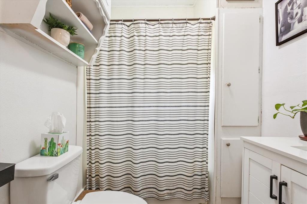 102 Brookshire Property Photo 17