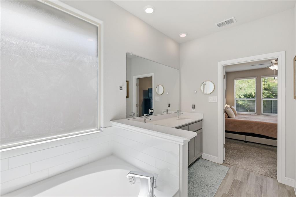 2417 Tattler Trail Property Photo 25