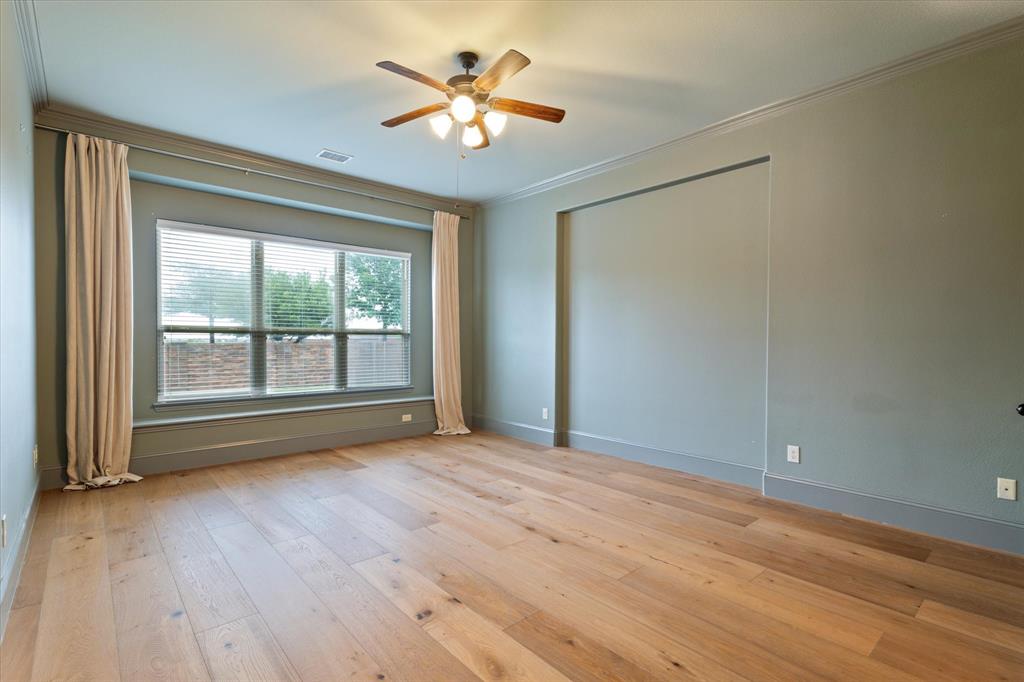 1040 Edgefield Lane Property Photo 13