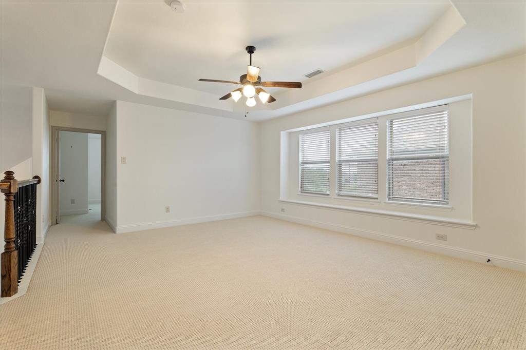 1040 Edgefield Lane Property Photo 21