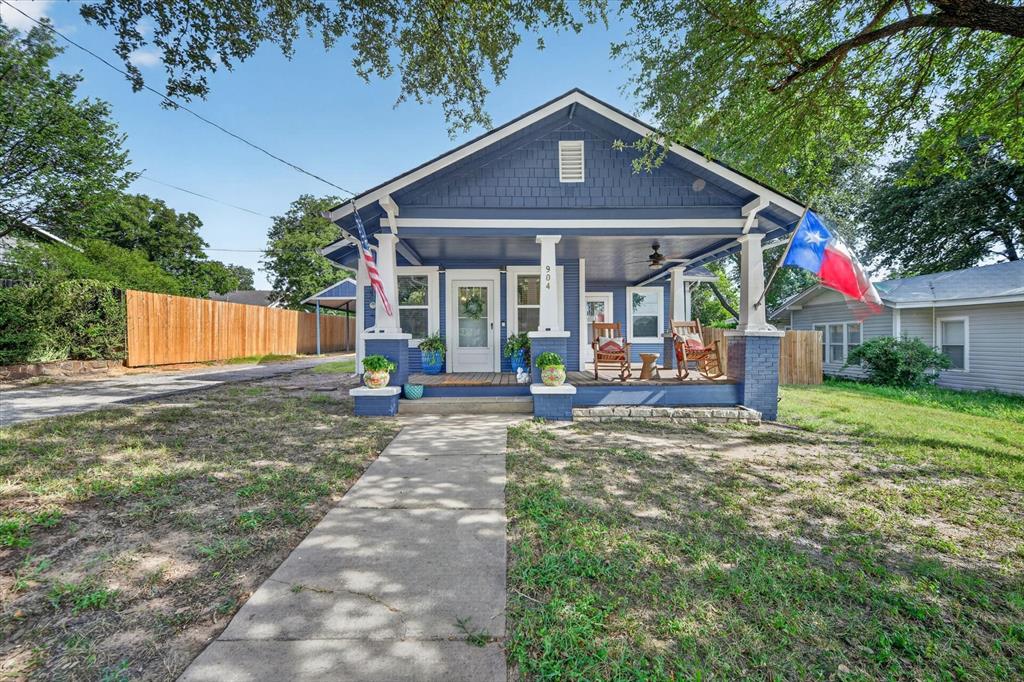904 W Spring Street Property Photo 1