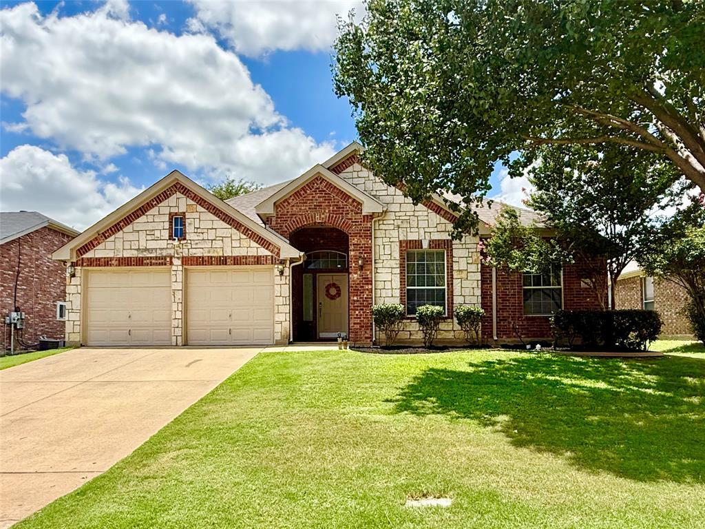 703 Fannin Lane Property Photo 1