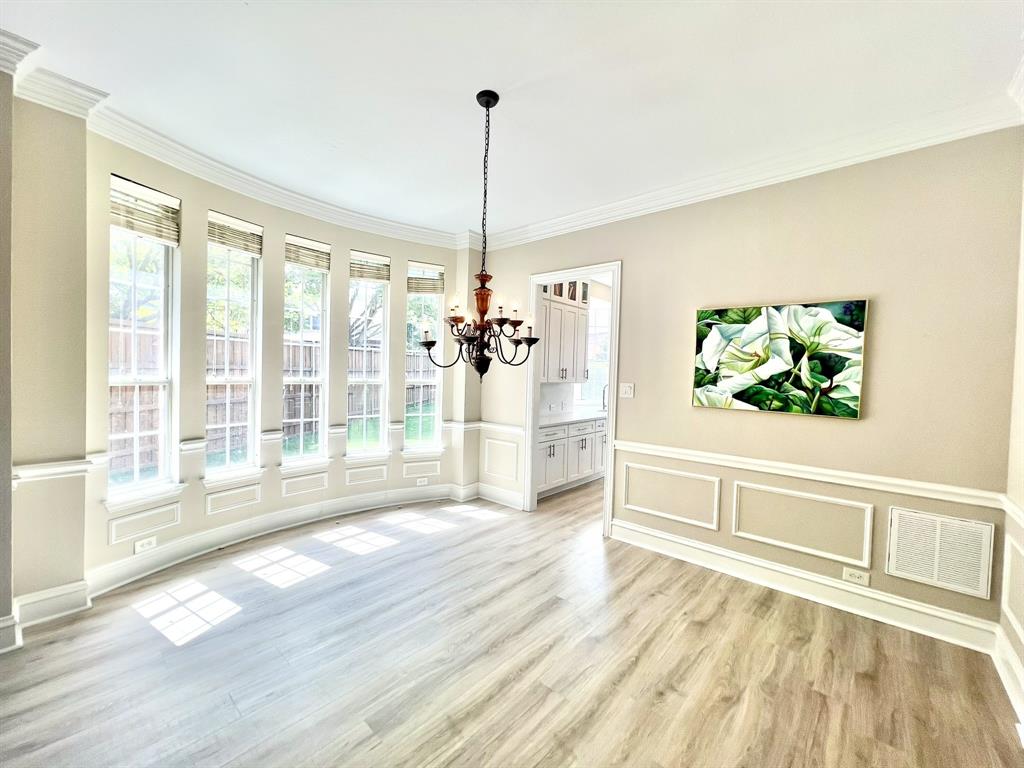 1804 Longwood Court Property Photo 4