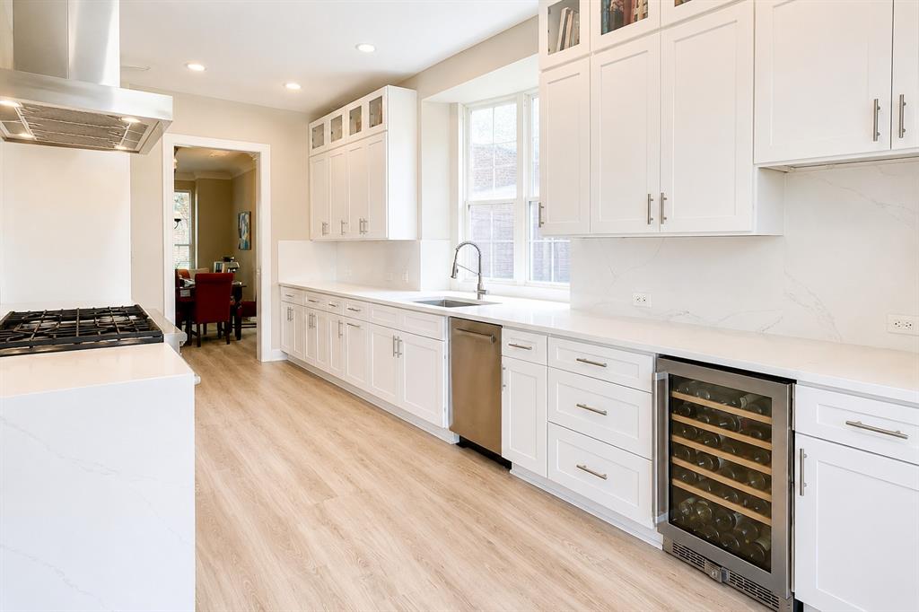 1804 Longwood Court Property Photo 9