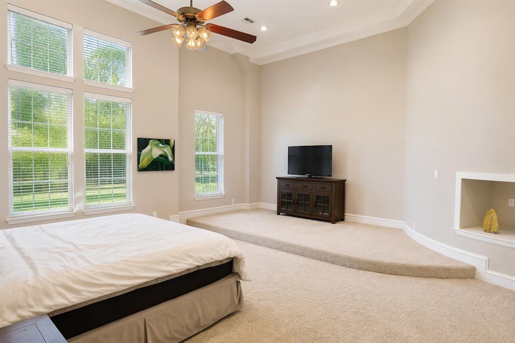 1804 Longwood Court Property Photo 14