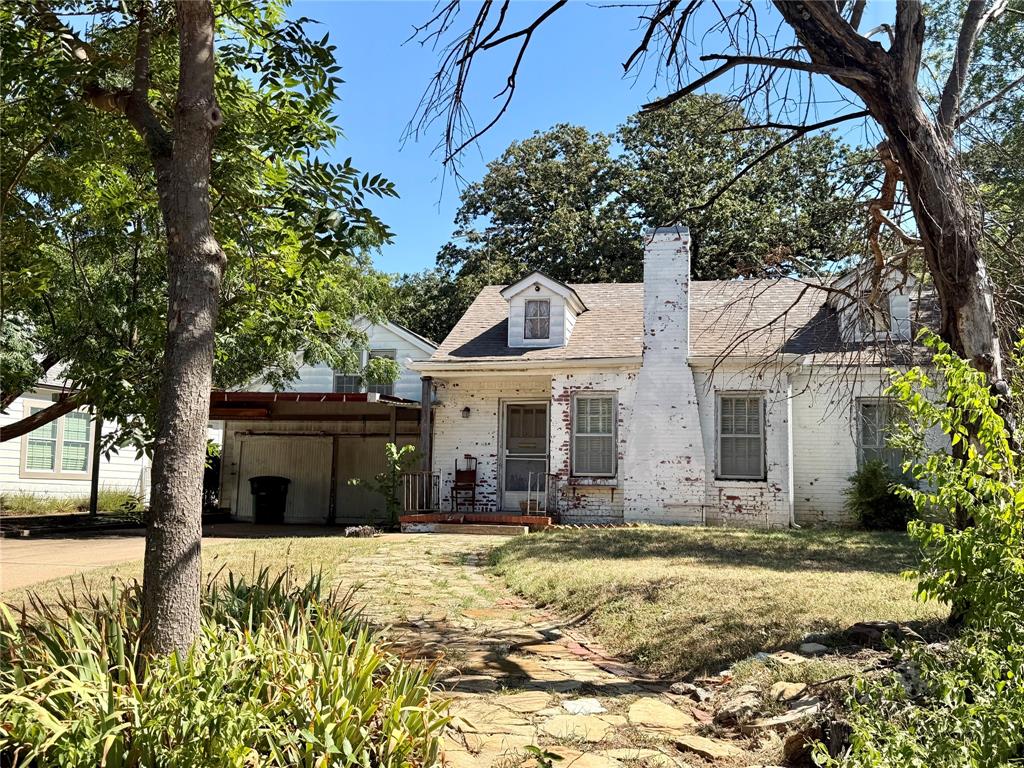 2201 Aster Avenue Property Photo 1