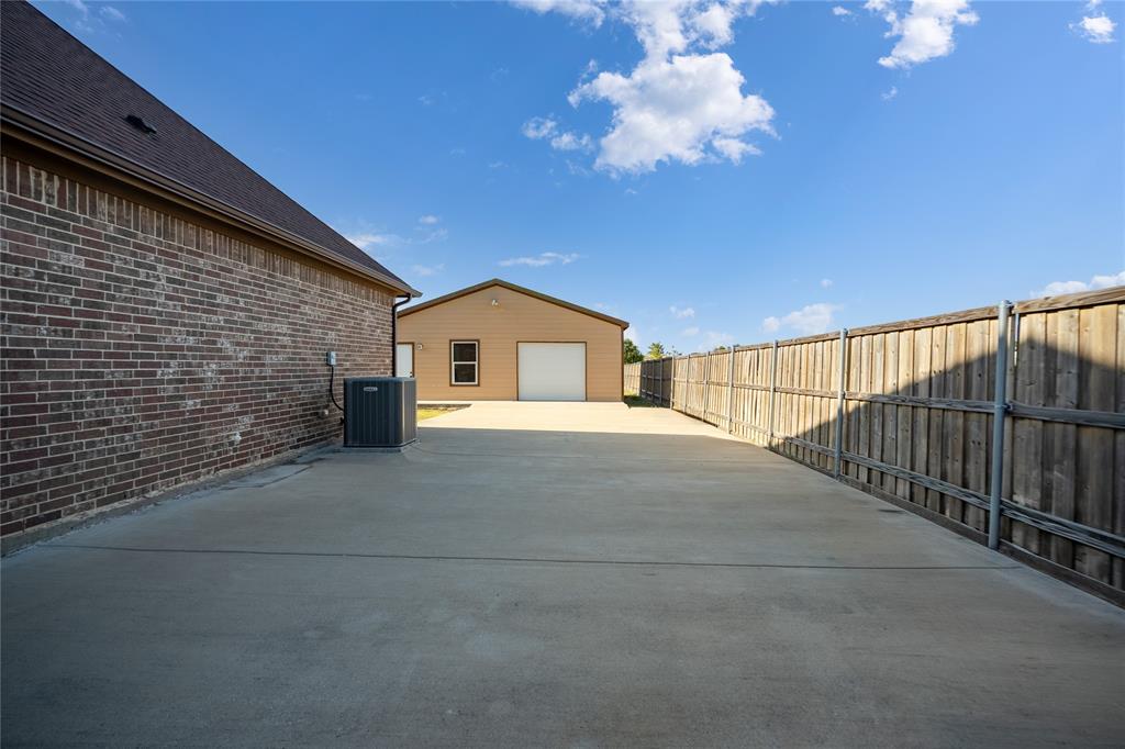 829 Meadow Lark Lane Property Photo 37