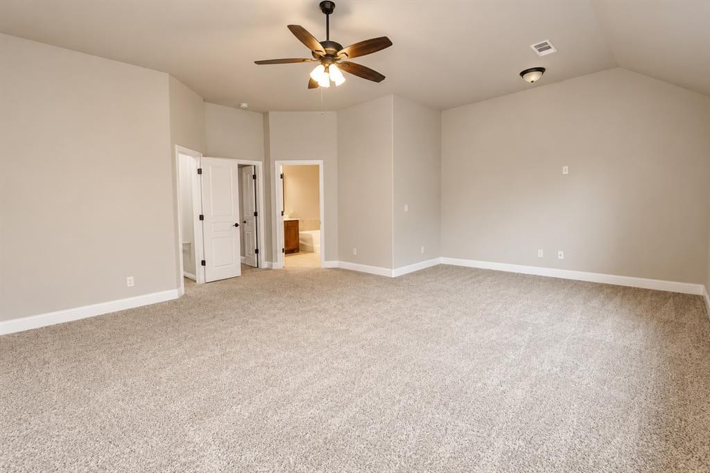 512 Strait Lane Property Photo 11