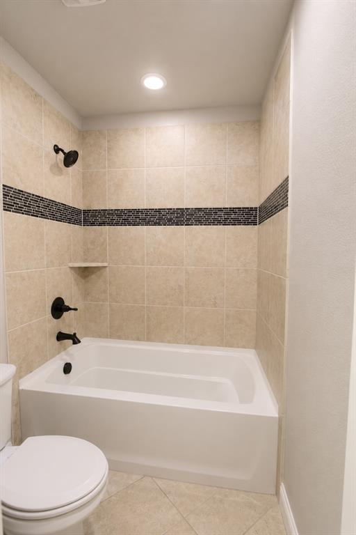 512 Strait Lane Property Photo 17