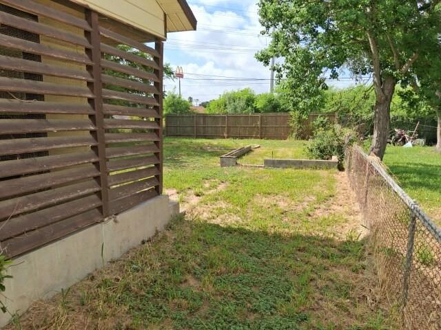 4405 S Cornelia Circle Property Photo 3