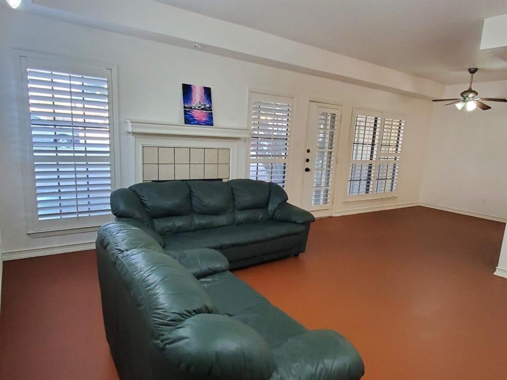 3100 Devonshire Drive 112 Property Photo 6