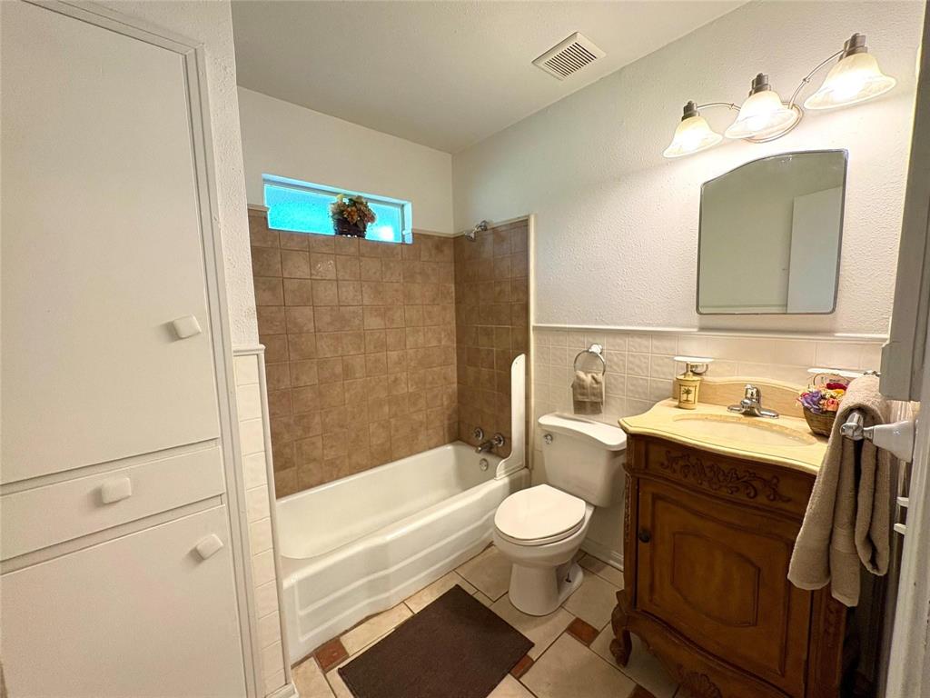 105 Calloway Property Photo 6