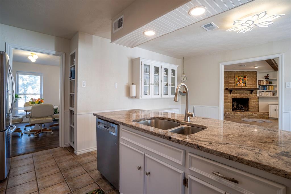 827 Teakwood Place Property Photo 11