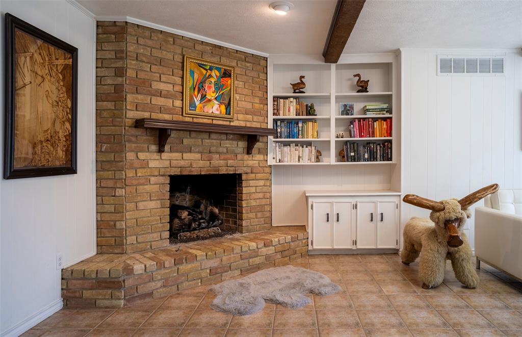 827 Teakwood Place Property Photo 14