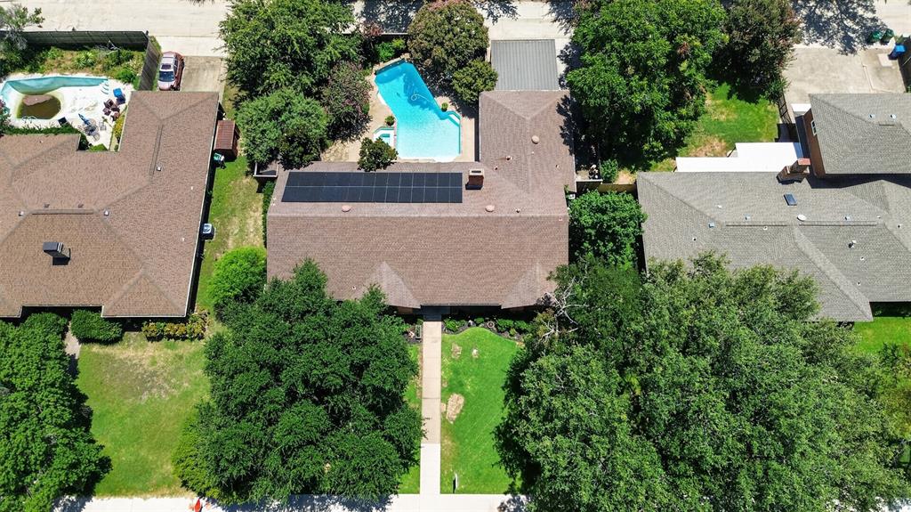 1810 S Crest Property Photo 7