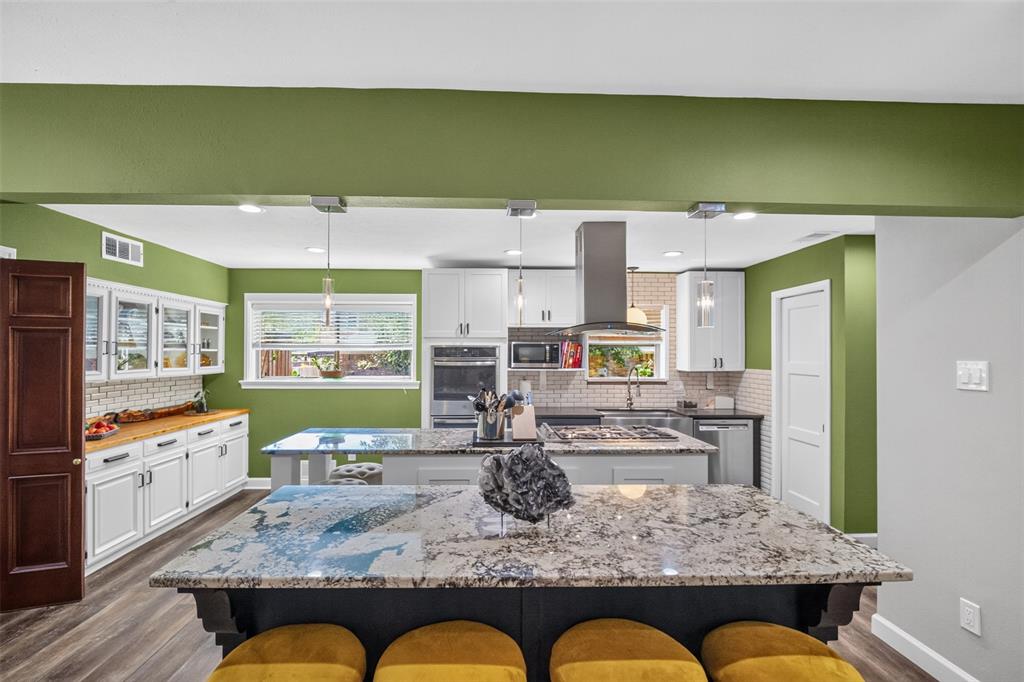1810 S Crest Property Photo 19