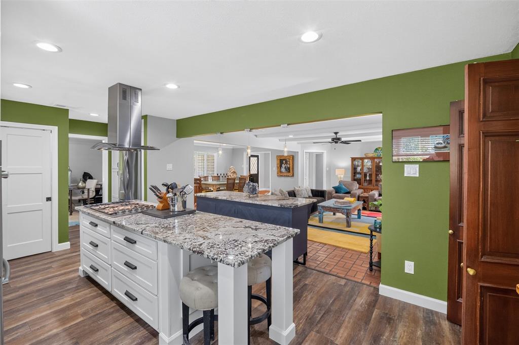 1810 S Crest Property Photo 20
